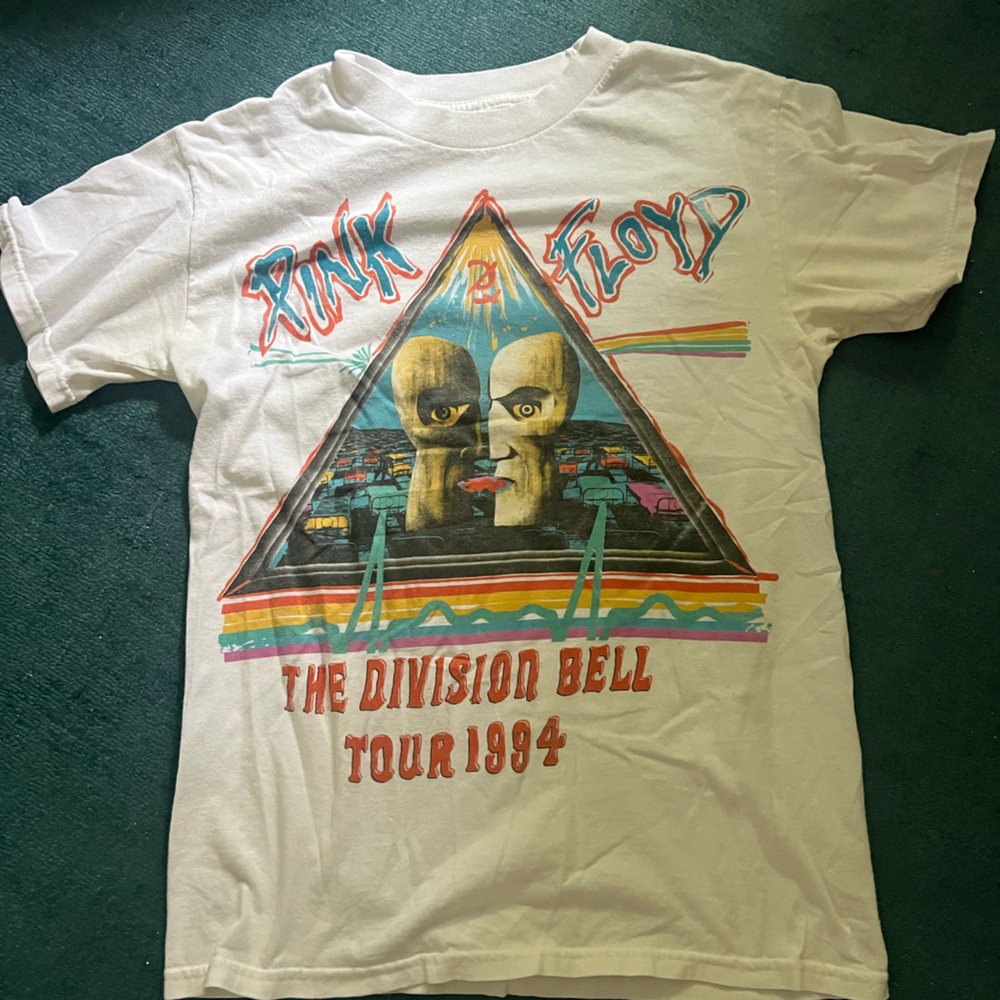 Vintage White Pink Floyd Graphic